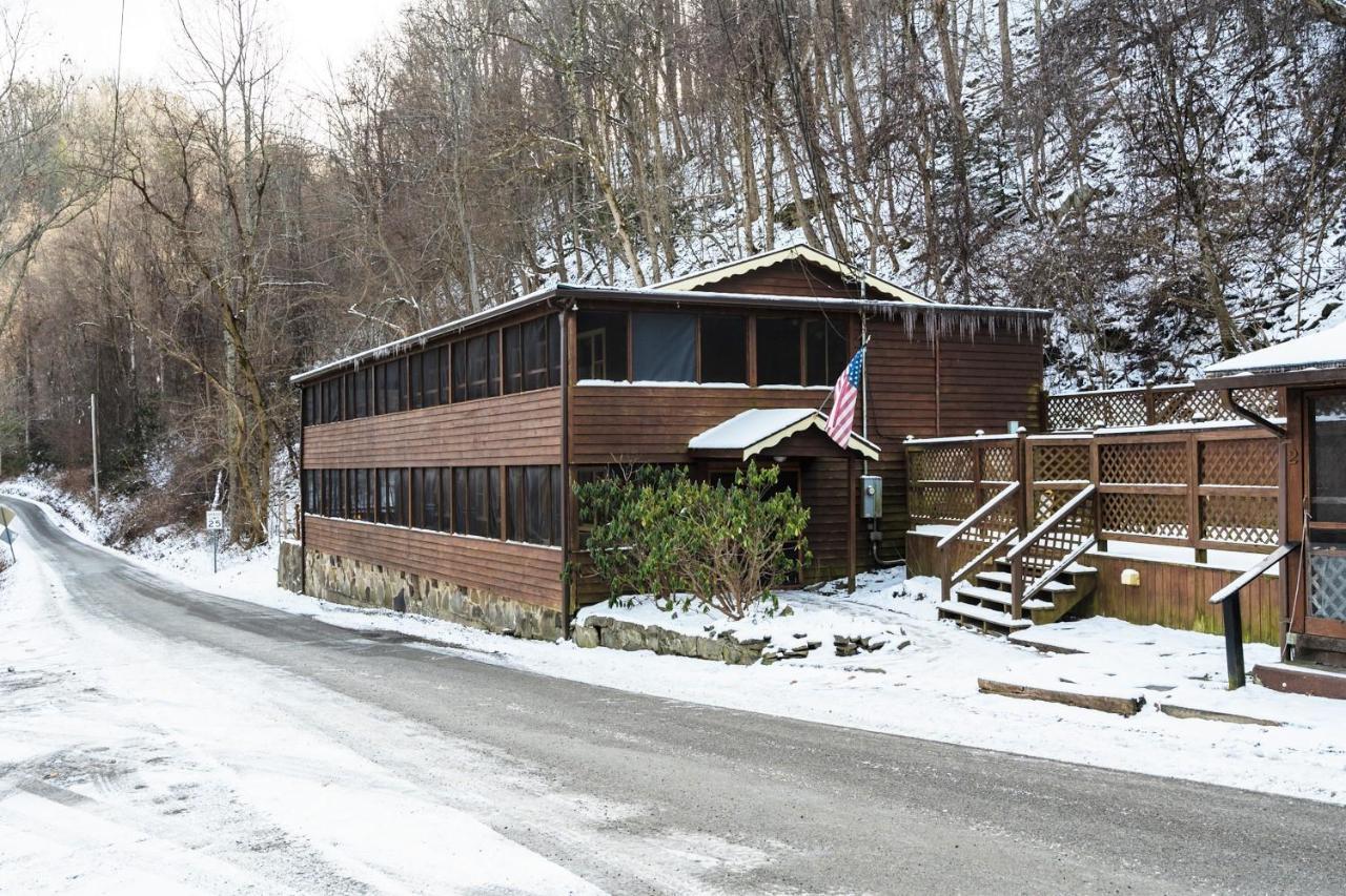 River Front Resort Elkins Exterior foto